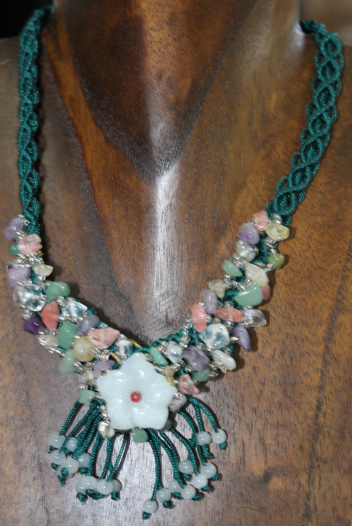 Collar de hilo con piedras único Brazaletes y Sortijas